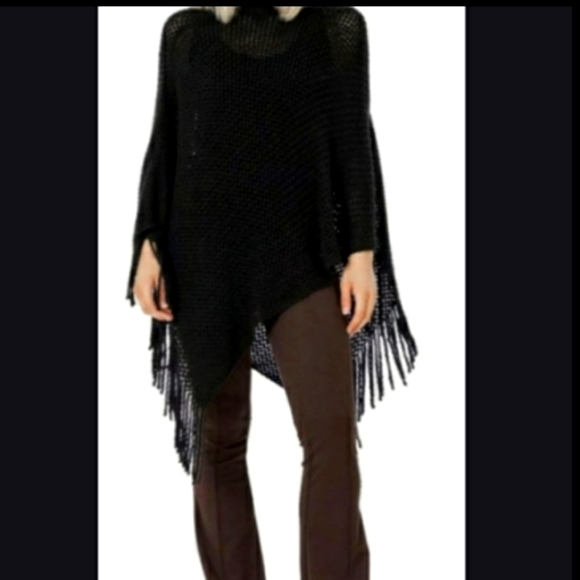 Max Sport FringedLure Crochet Knit SweaterPoncho Black - Picture 2 of 4
